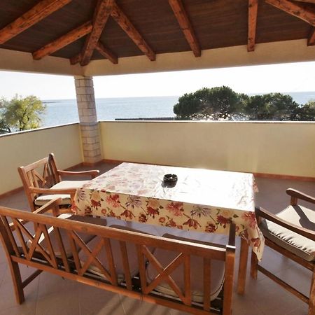Apartments Zambratija With Sea View Esterno foto