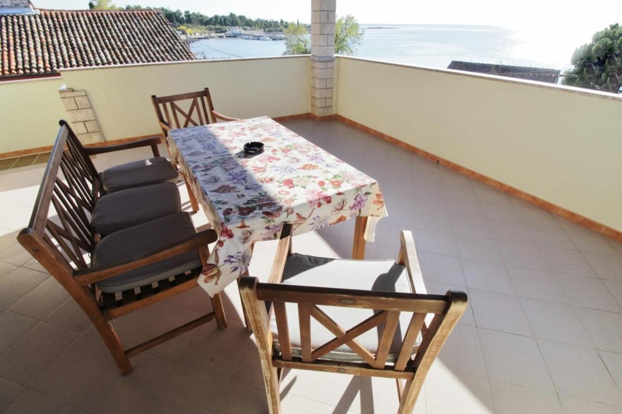 Apartments Zambratija With Sea View Esterno foto