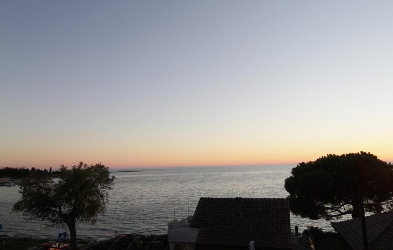 Apartments Zambratija With Sea View Esterno foto