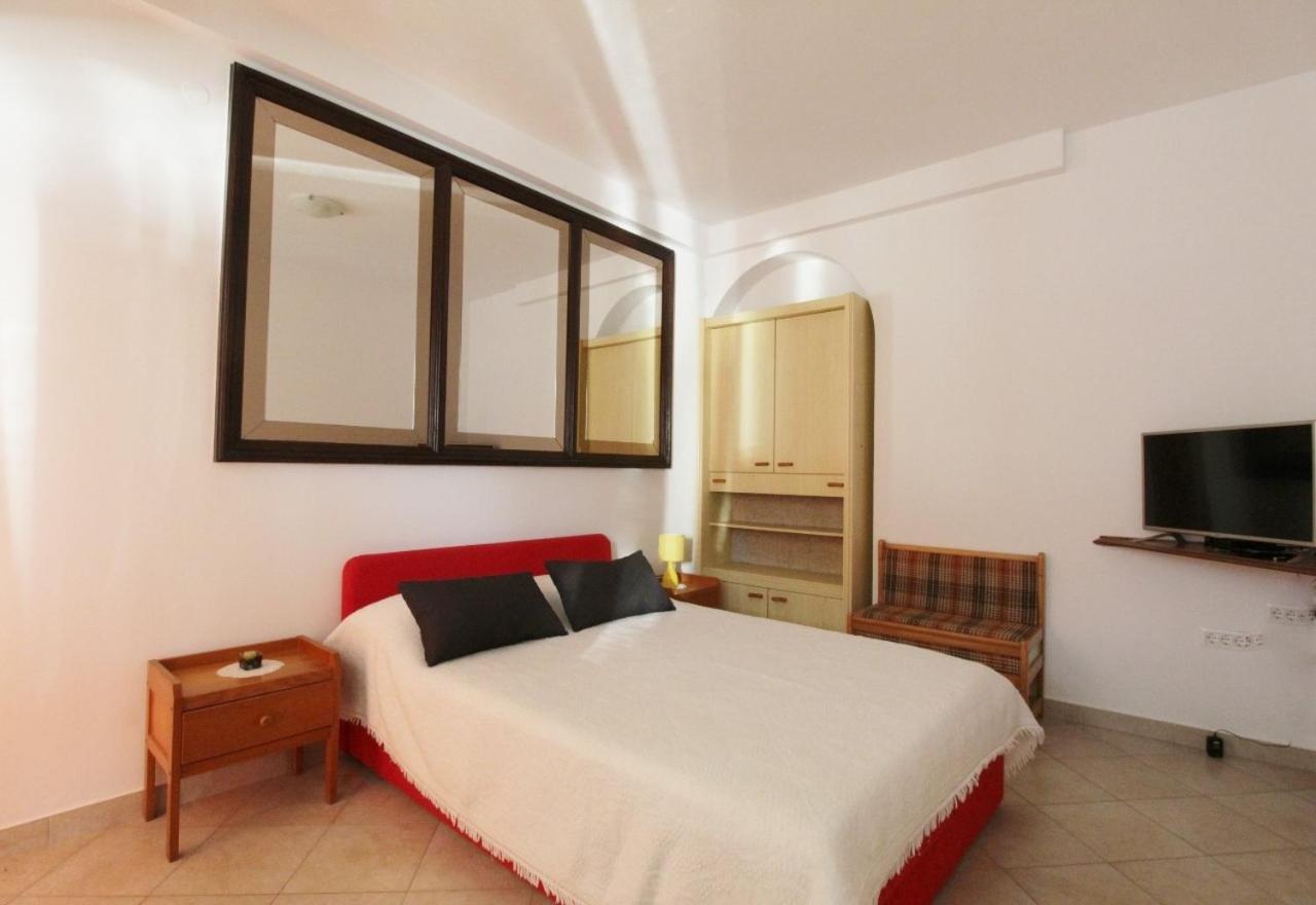 Apartments Zambratija With Sea View Esterno foto