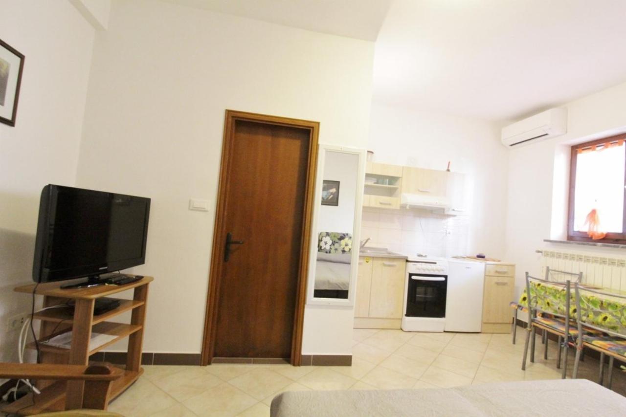 Apartments Zambratija With Sea View Esterno foto