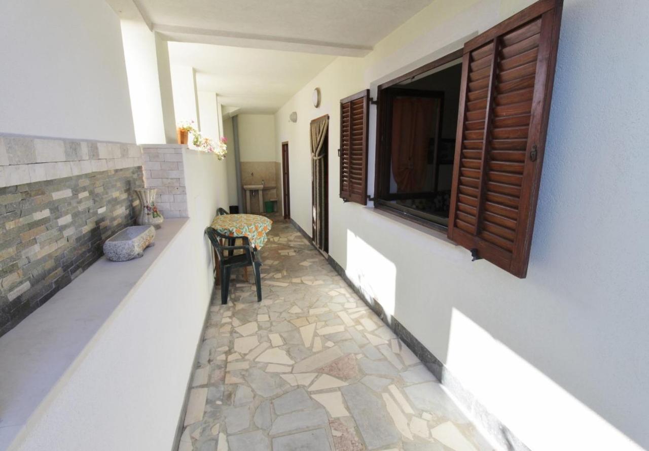 Apartments Zambratija With Sea View Esterno foto
