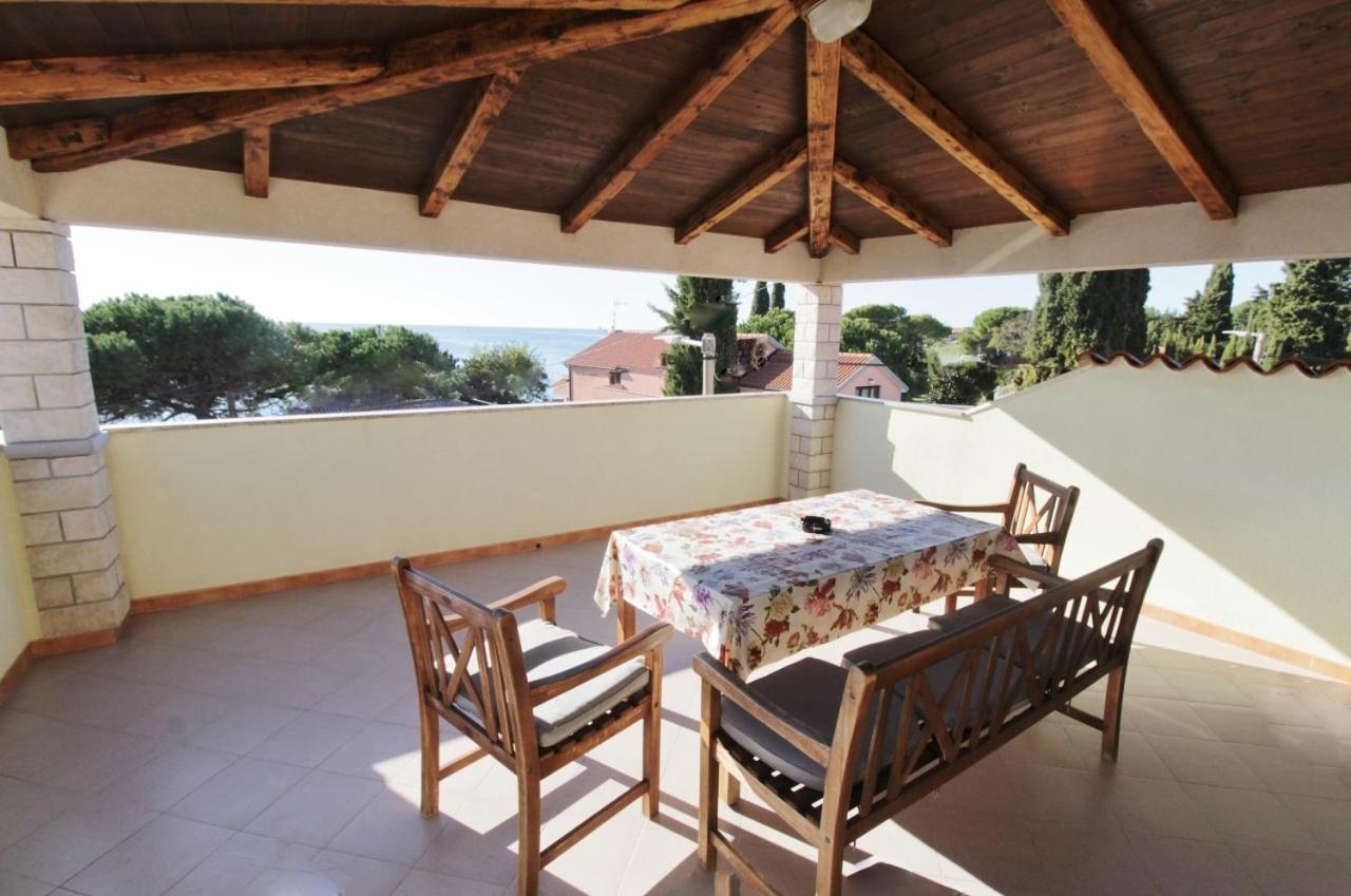 Apartments Zambratija With Sea View Esterno foto