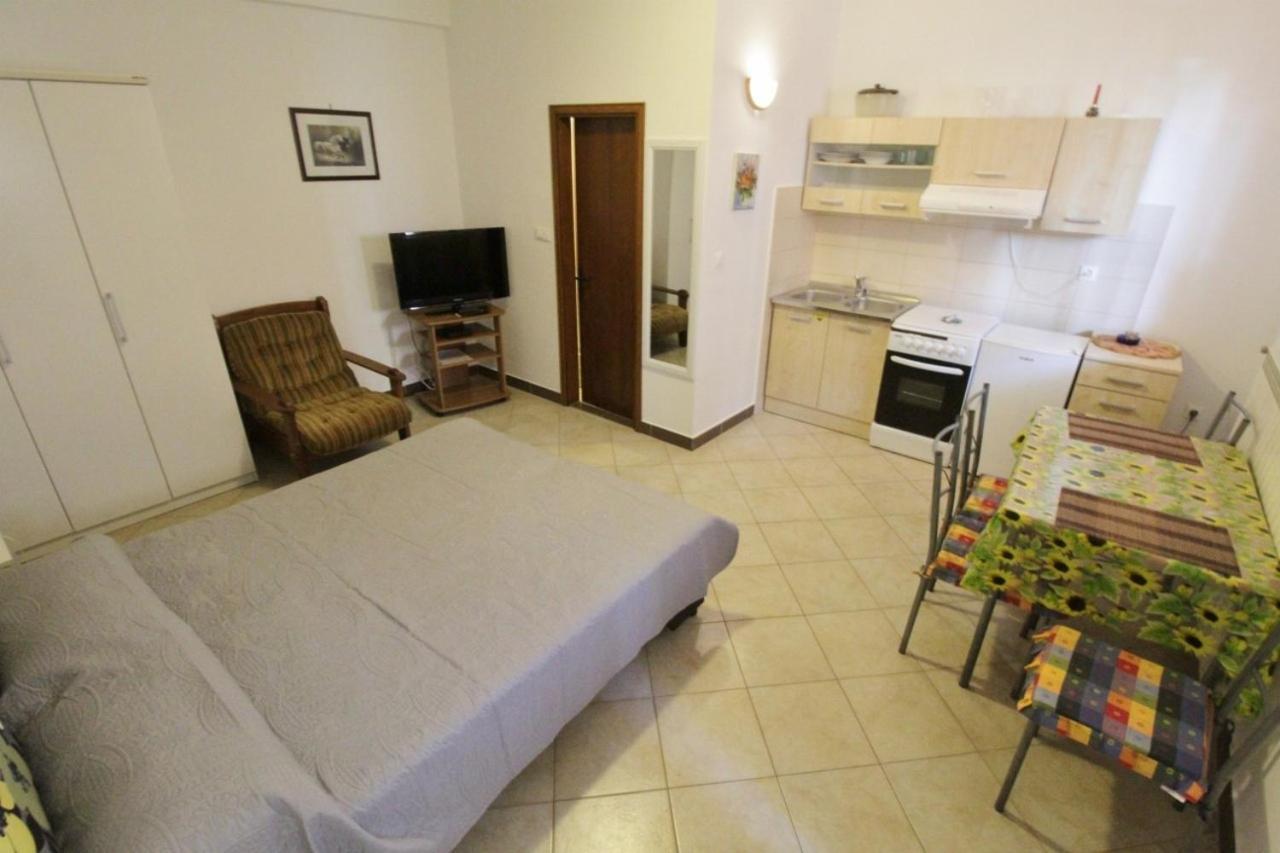 Apartments Zambratija With Sea View Esterno foto